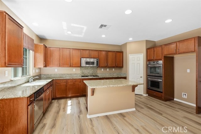 Building Photo - 40485 Amesbury Ln