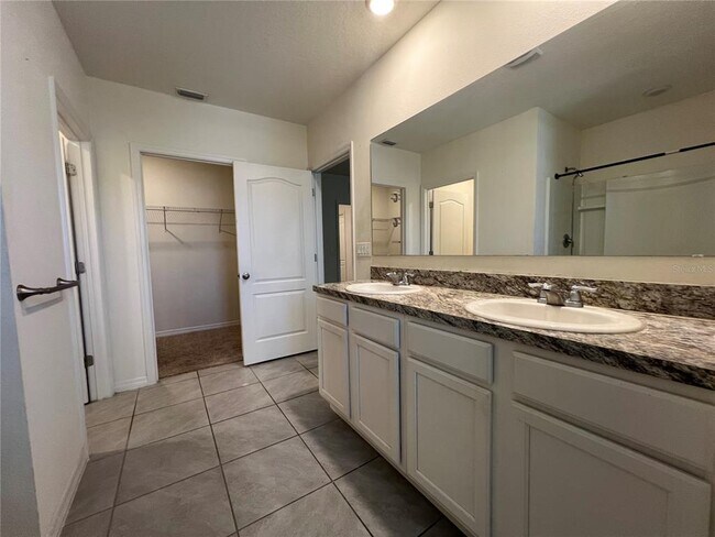 Building Photo - 1378 Fox Squirrel Dr