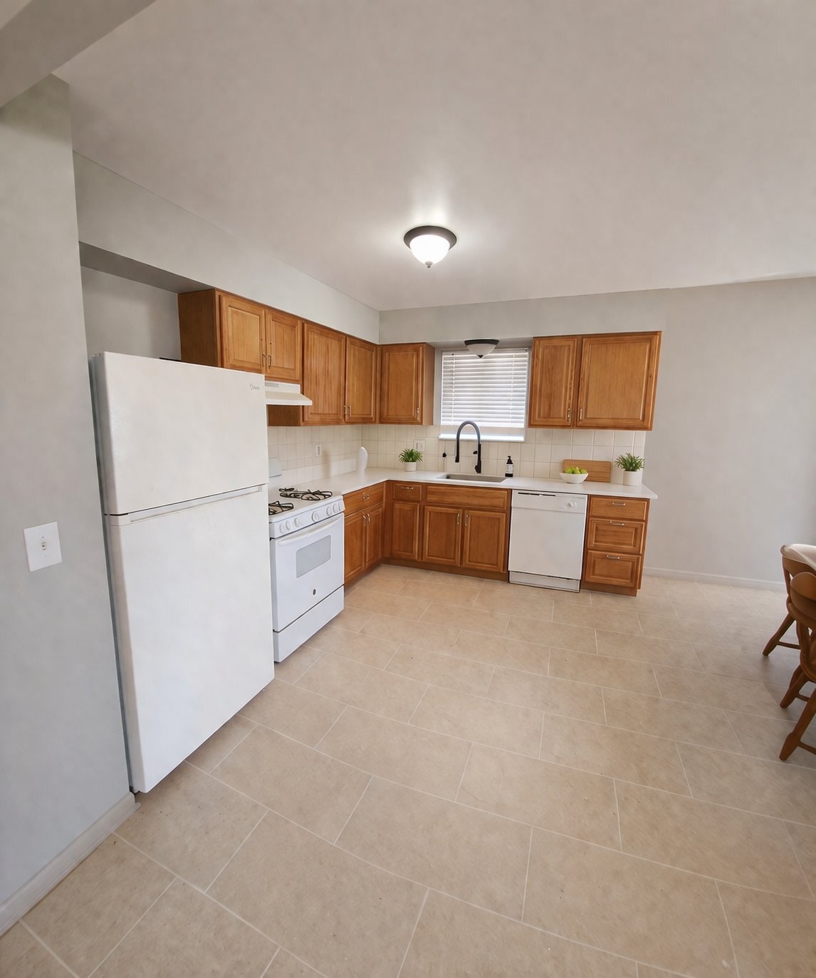 Building Photo - 31779 Ryan Rd