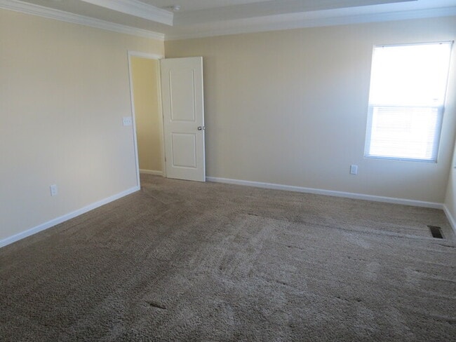 Building Photo - 5682 Alliance Way