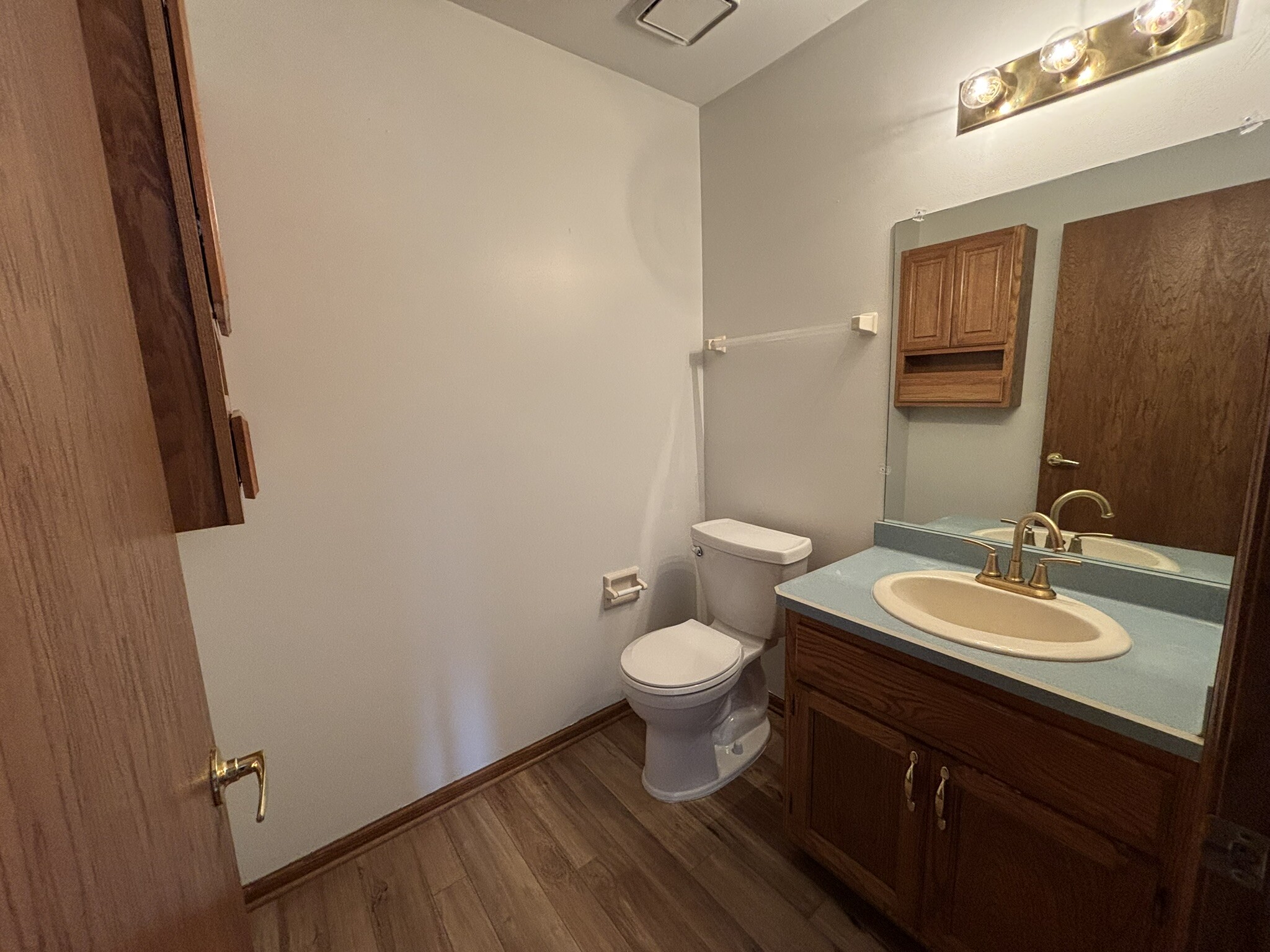 Guest Bathroom - S81W17170 Moonlight Ln