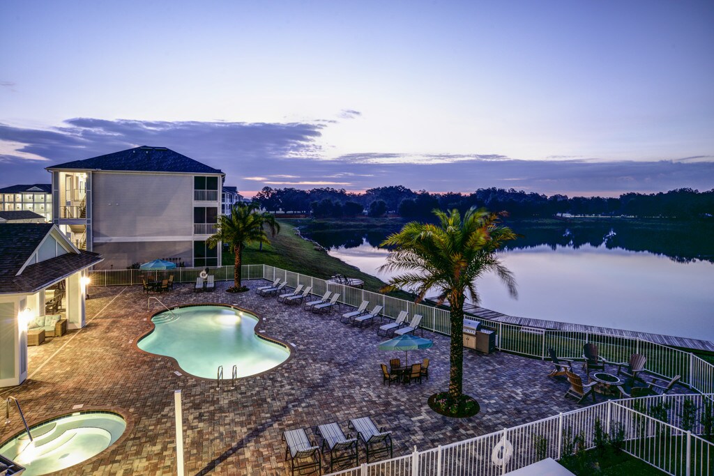 Century Lakehouse Plant City Fl Apartment Finder