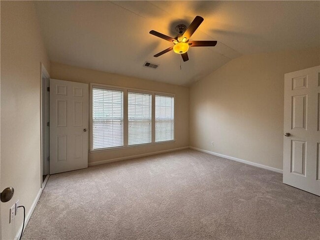 Building Photo - 1379 Thornborough Dr