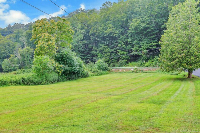 Building Photo - 934 Peekskill Hollow Rd