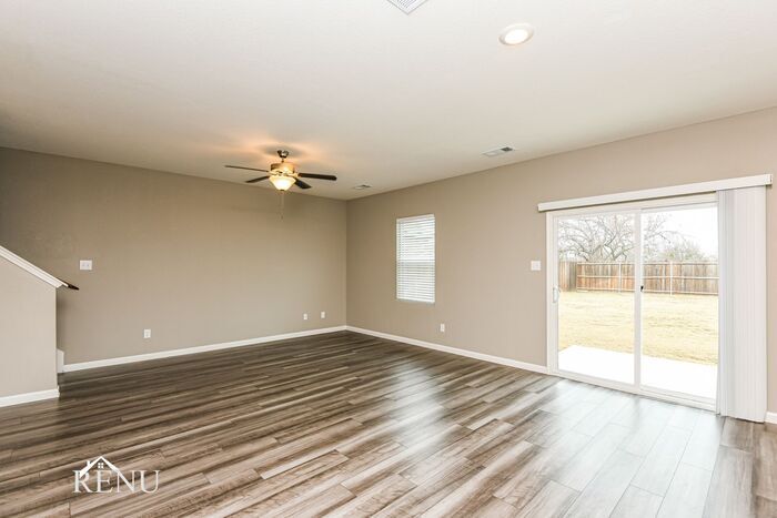 Building Photo - 13320 Wysong Dr