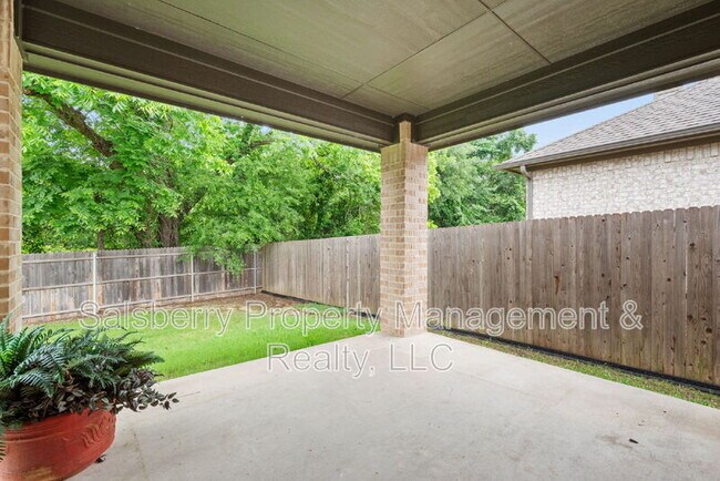 Building Photo - 1636 Town Creek Cir