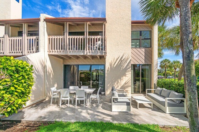 Building Photo - 2717 N Ocean Blvd