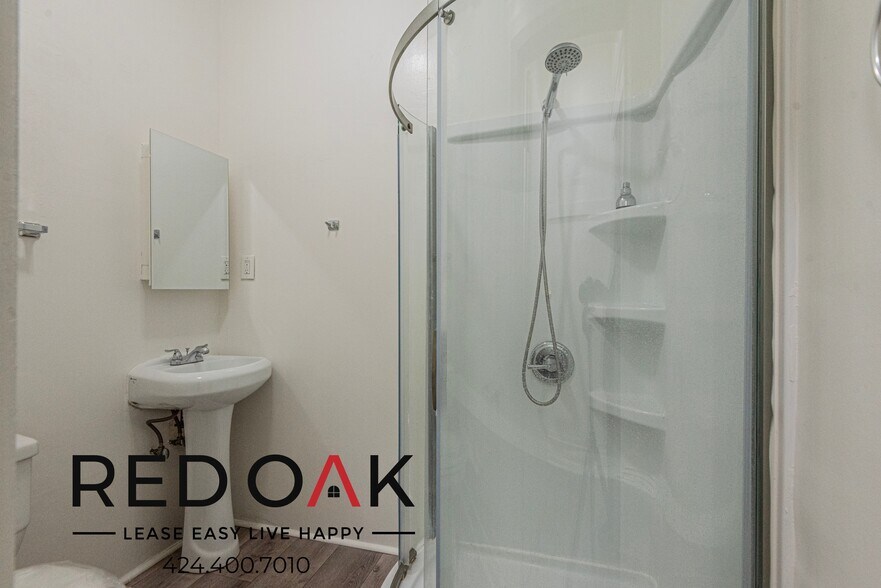 Building Photo - 734 Valencia St