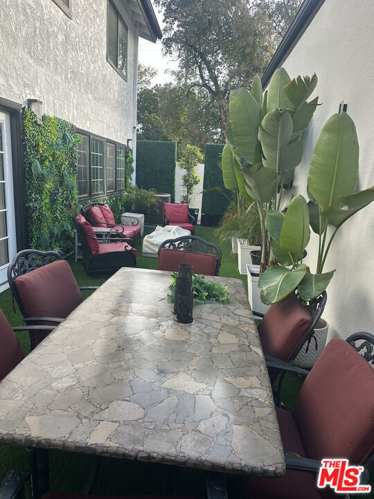 Building Photo - 19700 Blythe St