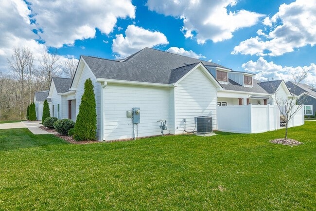 Building Photo - 3306 Stonecreek Dr