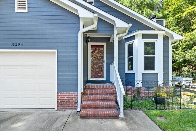Building Photo - 3294 Florida Dr