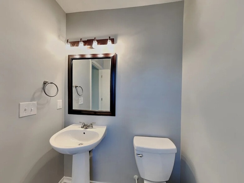 Building Photo - 267 Averasboro Dr