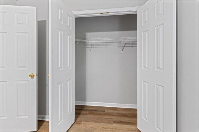 Building Photo - 1051 Blane Dr