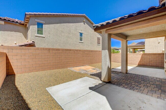 Building Photo - 1442 Brushback Ave
