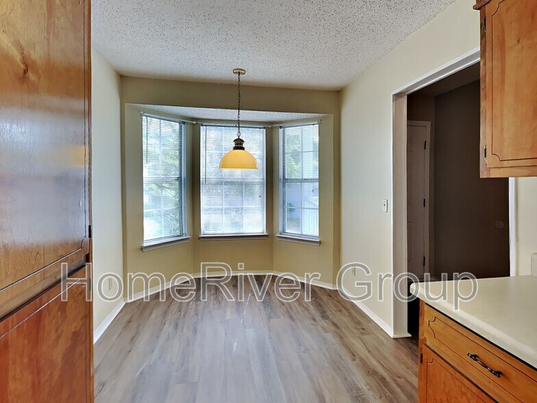 Building Photo - 2813 Langley Ave