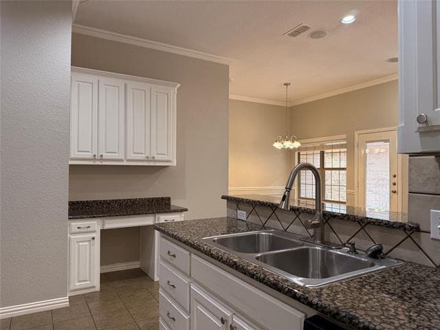 Building Photo - 9021 Racquet Club Dr