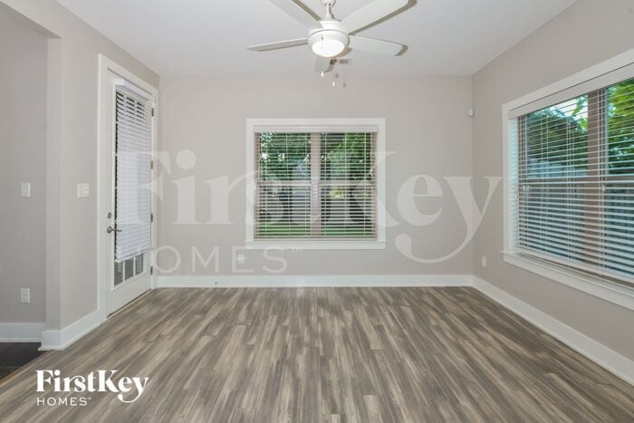 Building Photo - 6362 Garrison Ln