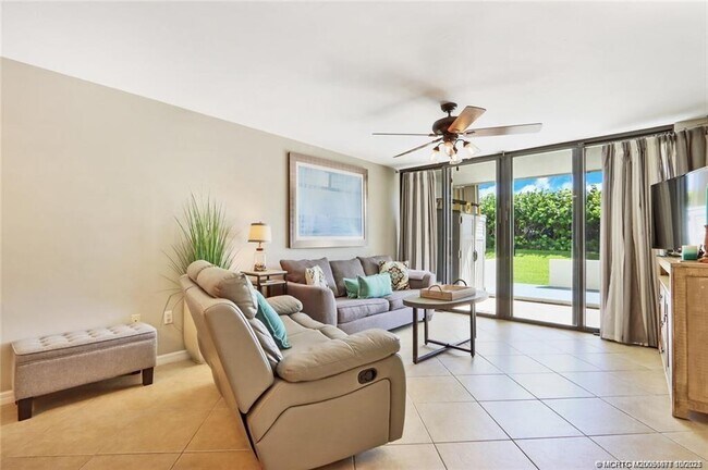 Building Photo - 10600 S Ocean Dr