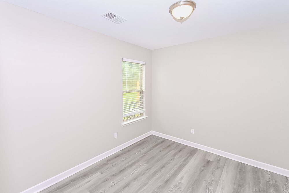 Building Photo - 8129 Jordan View Dr