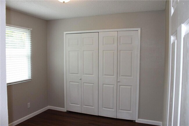 Building Photo - 6806 Lunar Dr