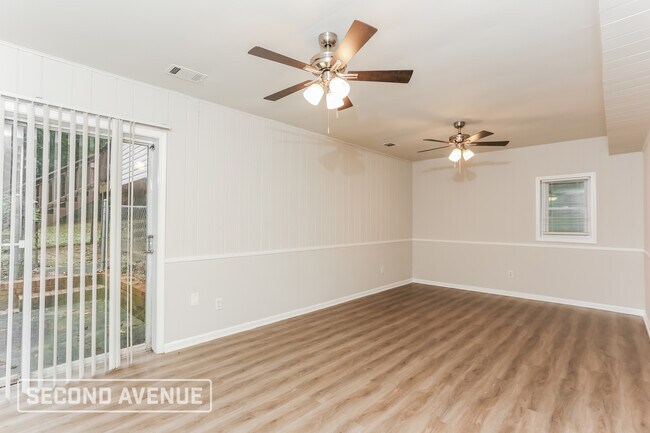 Building Photo - 3053 Jodeco Dr