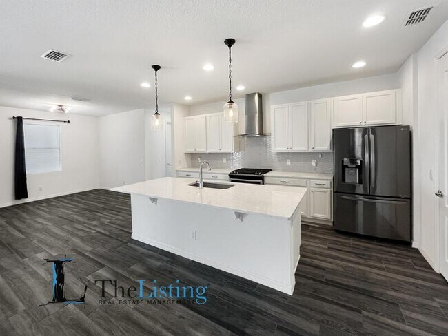 Building Photo - 14359 Shocklach Dr