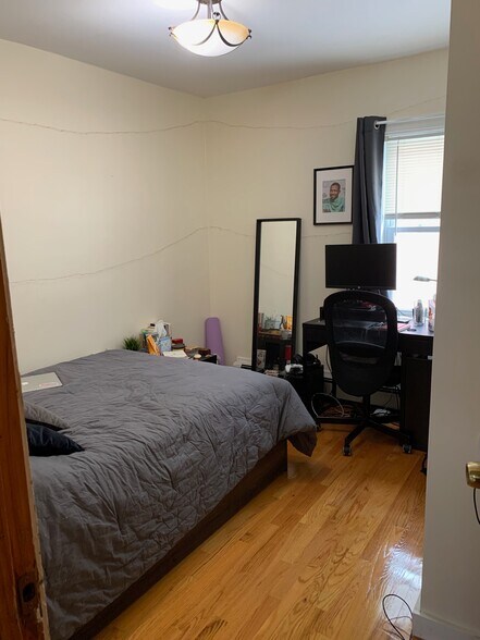 Building Photo - 345 Market St