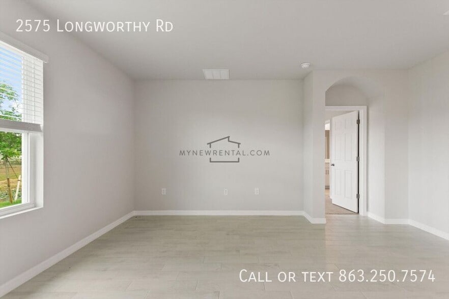 Building Photo - 2575 Longworthy Rd