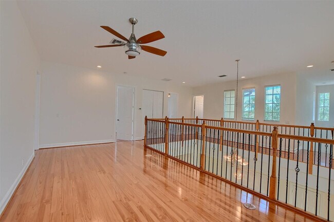 Building Photo - 8290 NW 105th Ln