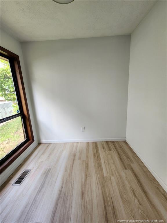Building Photo - 504 Toxaway Ct