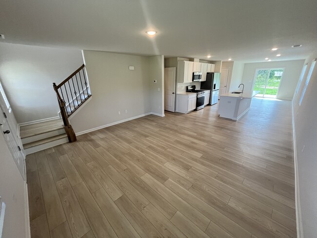 Building Photo - 1747 Mallard Dr