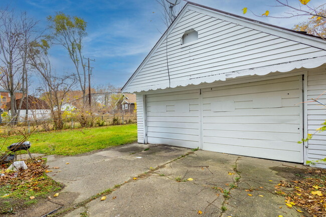 Building Photo - 12342 Griggs St