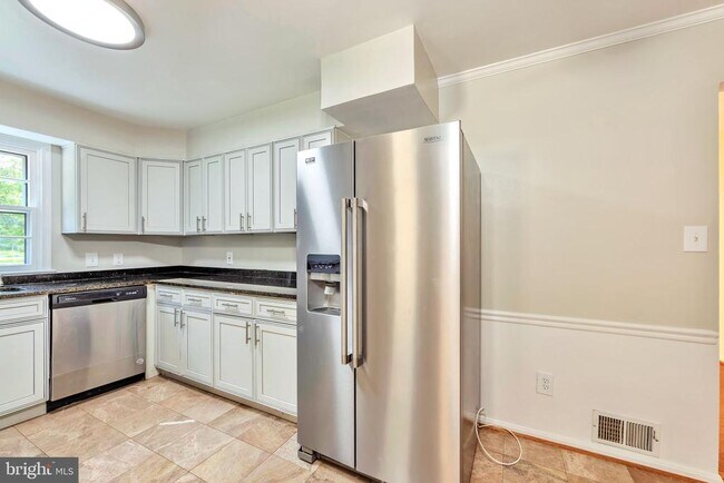 Building Photo - 3307 Beechtree Ln