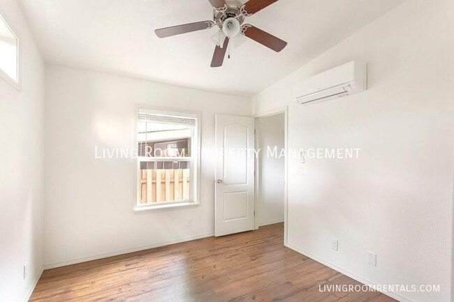 Building Photo - 1520 SE 44th Ave