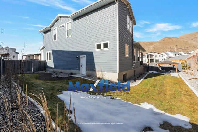 Building Photo - Traverse Mountain | SPACIOUS LIVING | 6 BED 4 BATH SINGLE FAMLY HOME