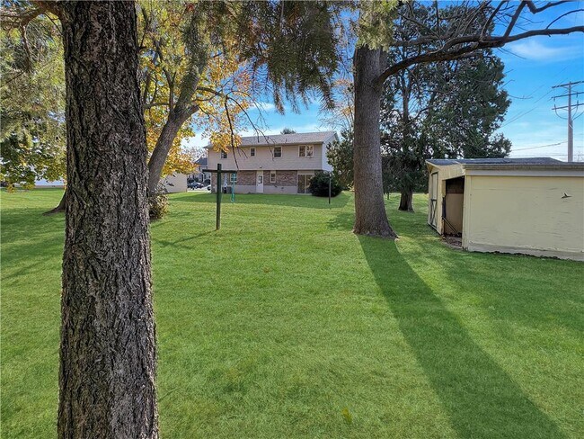 Building Photo - 3722 Hecktown Rd