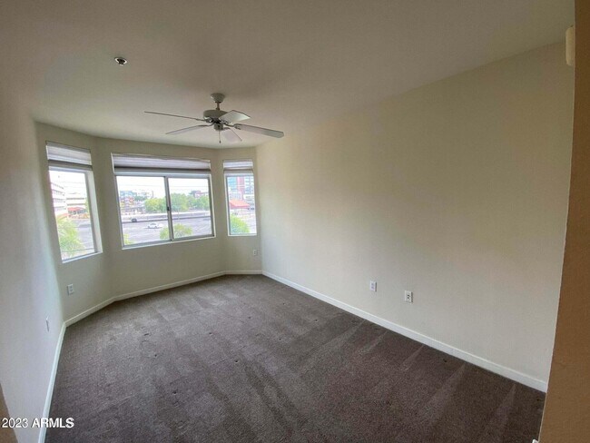 Building Photo - 3633 N 3rd Ave