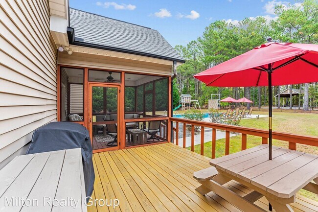Building Photo - 4 br, 2.5 bath House - 245 Brae Drive
