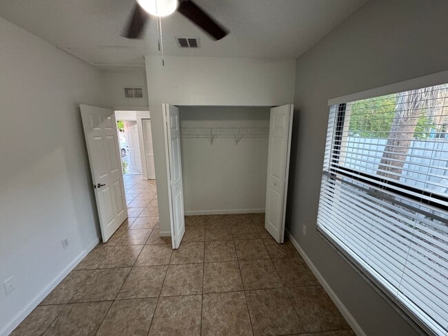 Interior Photo - 1025-1035 NE 10th Ave