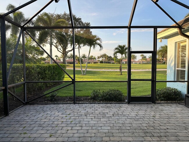 Building Photo - 10685 La Strada