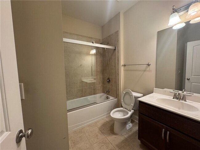 Building Photo - 5825 Pennant Ln