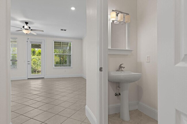 Building Photo - 52 Bald Eagle Ct
