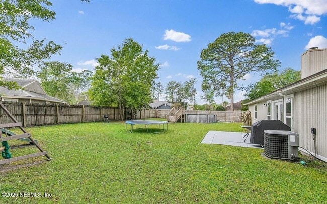 Building Photo - 4766 Dovetail Dr
