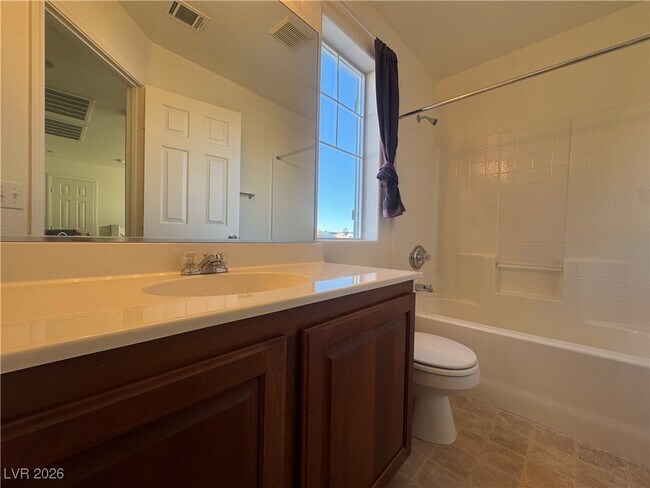 Building Photo - 1703 Paradise Reef Ave