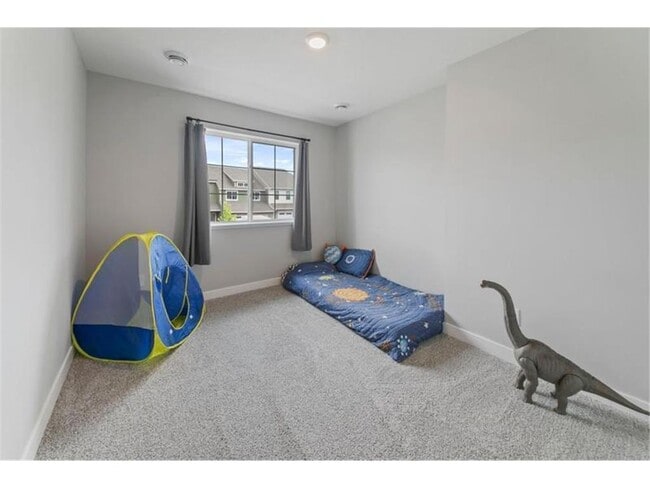 Building Photo - 17090 Dysart Pl
