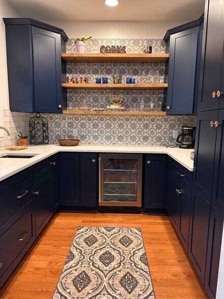 Building Photo - 14 Constitution Ct