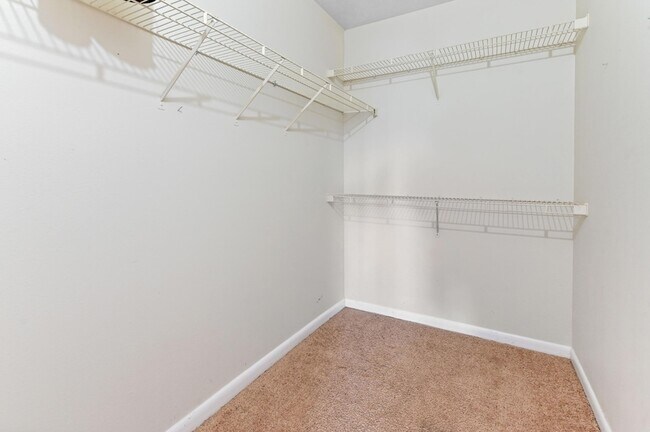Building Photo - 4791 Via Palm Lakes