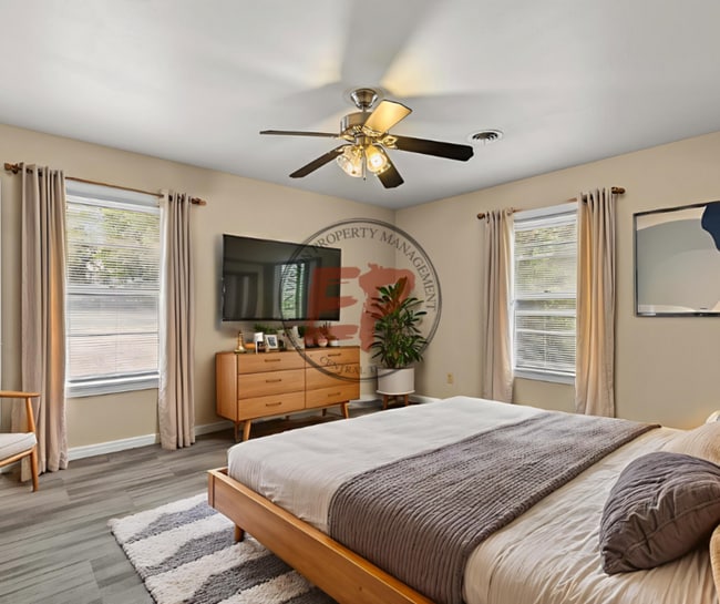 Building Photo - 605 Catalina Dr