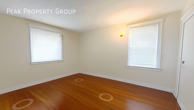 Building Photo - 2545 Vestry Ave