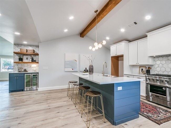 Building Photo - 2101 NW 60th St